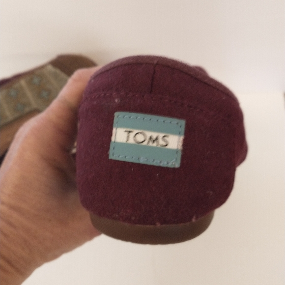 Toms Burgundy Lace Up Sneaker Shoes Size 11 - Picture 4 of 7